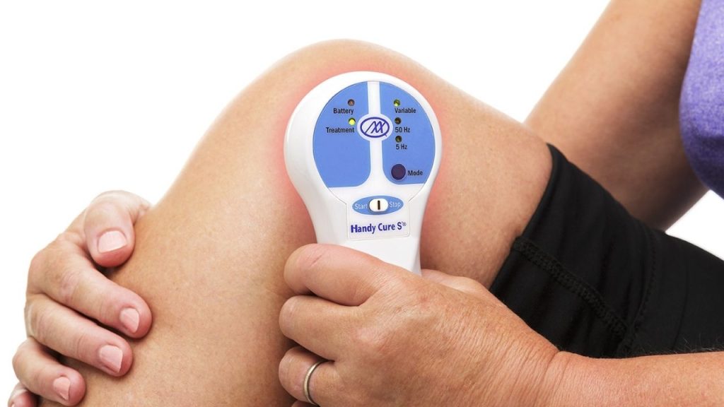 Điều trị xương khớp, đau nhước cơ hiệu quả với laser trị liệu