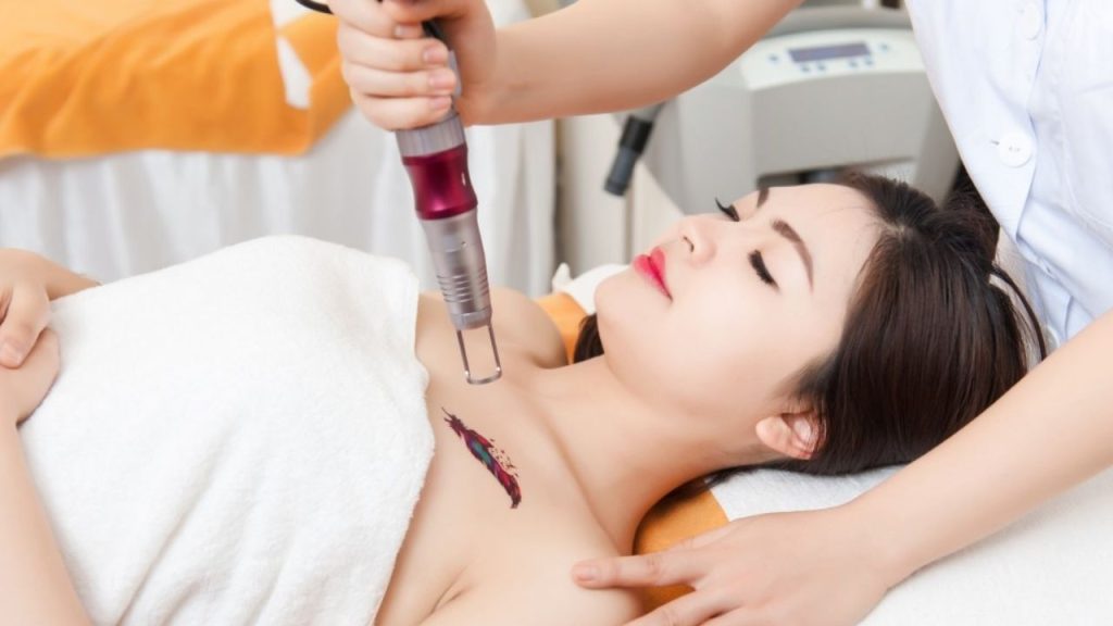 Thiết bị laser xoá xăm, trị nám, tàn nhang mini