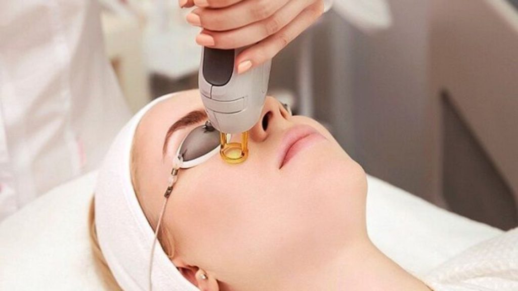 máy laser 5 tia xanh ứng dụng trong thẩm mỹ làm đẹp