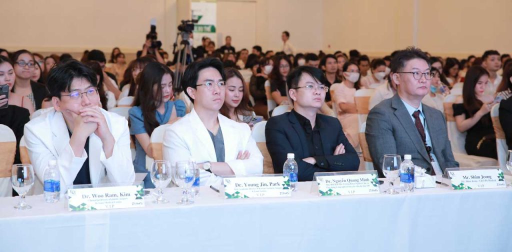 Các chuyên gia Việt Nam và Hàn Quốc tại ZIAMS 2022