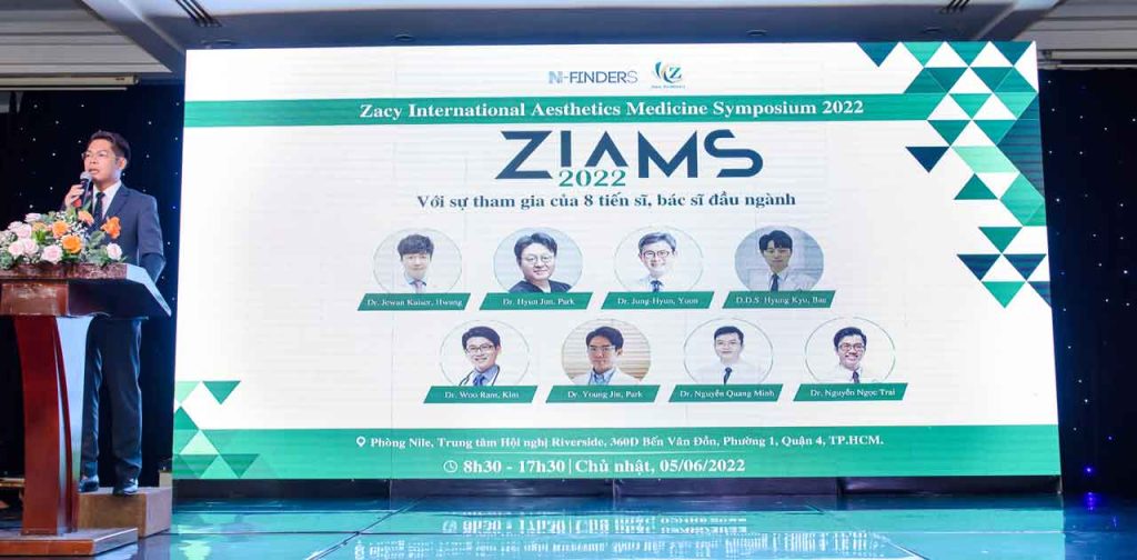 Ông Trần Đình Thăng - Chủ tịch Zacy Aesthetics phát biểu khai mạc hội nghị