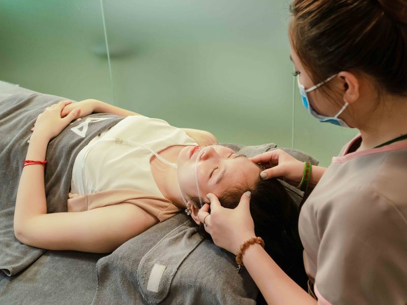 Liệu trình chăm sóc da cải thiện lão hóa da sớm tại spa